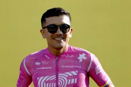 Carapaz: "Luchar por las etapas y el maillot de la montaña, claros objetivos"
