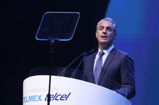 Beneficios netos de América Móvil, del magnate Carlos Slim, suben 25 % en primer trimestre