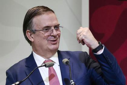 Ebrard encabeza una misión comercial de México a Canadá para tratar la revisión del T-MEC