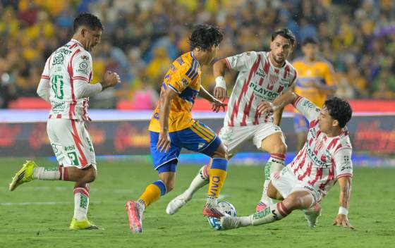 El uruguayo Aguirre rescata para el Tigres UANL un empate 1-1 con el Necaxa
