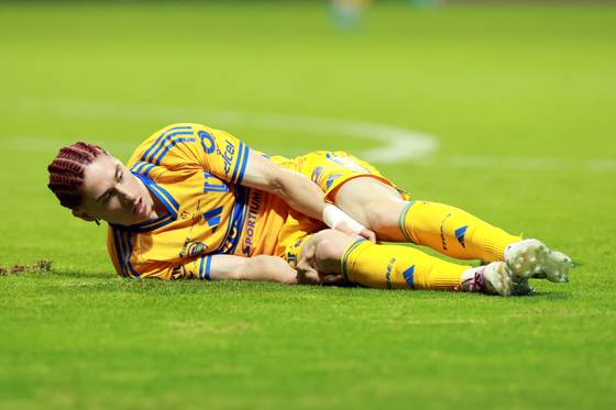 Marcelo Flores confirma rotura de ligamento y se perderá el Mundial con Canadá