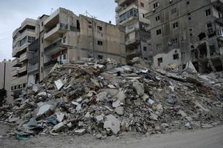 Tiro, en el sur del Líbano, se resiste a evacuar entre los bombardeos israelíes