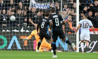 2-3. Festival de goles en Brujas con victoria del Aston Villa de Emery