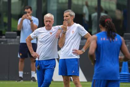 El adiós anunciado de Deschamps eleva a 15 los técnicos que no seguirán tras el Mundial