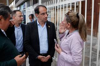 Última encuesta electoral en Colombia da a De la Espriella ventaja de casi cuatro puntos