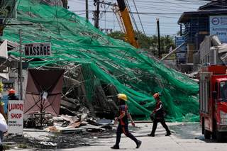 Al menos treinta desaparecidos deja el colapso de un edificio en construcción en Filipinas