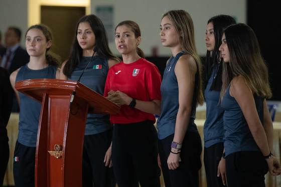 Destituyen por presunto maltrato psicológico a seleccionadora de gimnasia en México