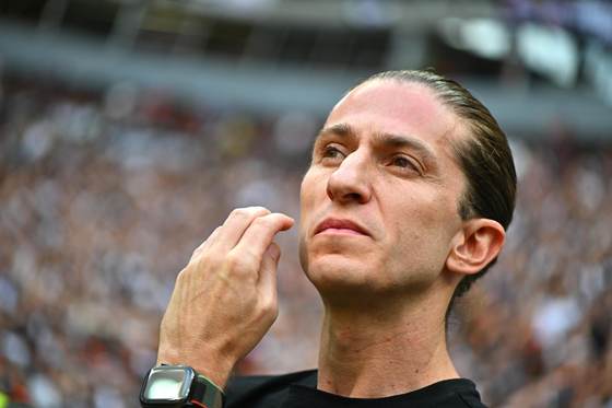 Filipe Luís se despide del Flamengo, que espera al portugués Leonardo Jardim