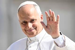 El papa pide a los jóvenes que elijan con sabiduría su colegio y universidad