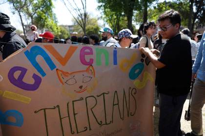 El primer evento en México de personas que se identifican con animales termina en fracaso