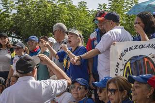 Sindicalistas retoman calles de Venezuela por mejoras salariales tras captura de Maduro