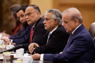 El canciller paquistaní viaja a Nueva York en plena mediación entre EE.UU. e Irán