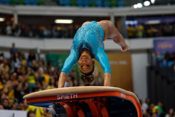 Rebeca Andrade se reafirma como una de las grandes en salto al ganar el oro en Río