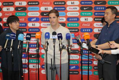 Robert Moreno llega a Corea del Sur "con mucha ilusión" por dirigir a la selección