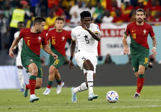 Ghana tacha de "prepotente" e "injusto" que Canadá niegue el visado a Thomas Partey