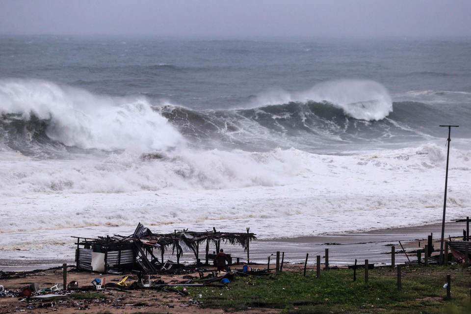Huracán Polo alcanza categoría 5 frente a Pacífico mexicano y amenaza con lluvias intensas