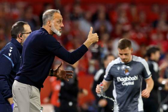 Pellegrino Matarazzo seguirá como técnico de la Real Sociedad hasta 2028