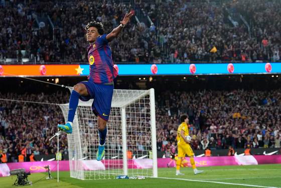 4-1. El Barcelona se lleva el derbi y casi sentencia LaLiga