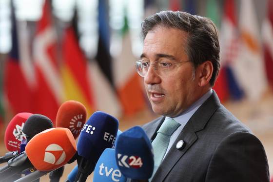 Albares no prevé ninguna excepción especial para que Delcy Rodríguez pueda viajar a España