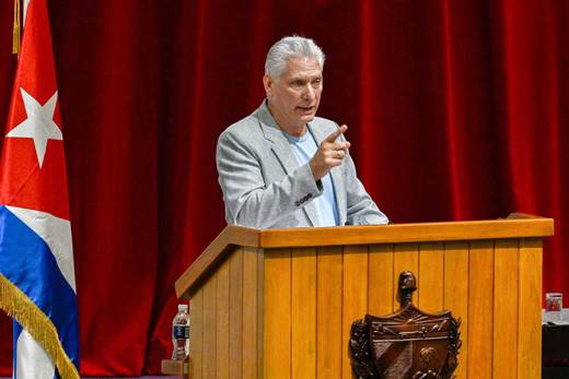 Díaz-Canel anuncia un paquete de reformas económicas: "son tiempos en que hay que cambiar"