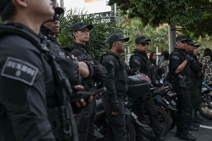 La Policía de Malasia detiene a 51 hombres por participar en "una fiesta gay" con drogas