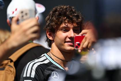 Mercedes lidera el primer libre en Austria por delante de Piastri (McLaren)