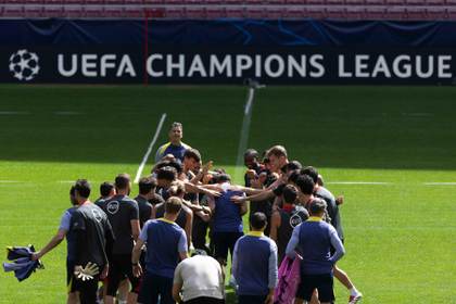 Pasillo a Simeone por su 56º cumpleaños