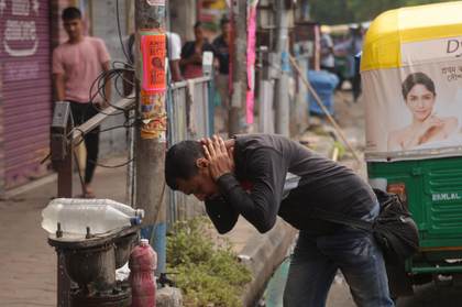La India emite una alerta por ola de calor con temperaturas de hasta 44 grados