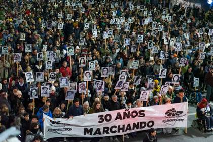 'Contra la impunidad de ayer y de hoy': Uruguay exige justicia por sus desaparecidos