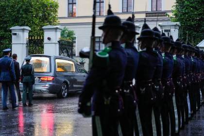 Harald de Noruega muere a los 89 años y Haakon VIII le sucede en un país inmerso en luto