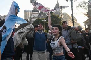 Buenos Aires celebra una 'misa ricotera' en despedida al 'Indio' Solari, de los Redondos