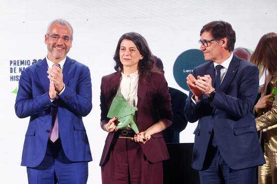 La argentina Samanta Schweblin gana el primer Premio Aena de Narrativa Hispanoamericana
