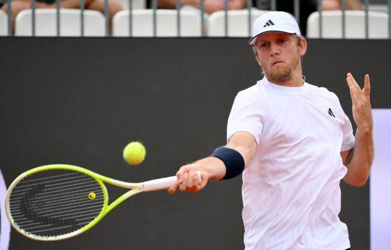 Davidovich supera a Basilashvili y se cita en su segunda final de 2026 con Hurkacz