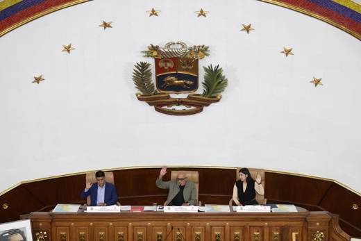 Parlamento aplaza por tercera vez el debate para aprobar nueva ley de minas en Venezuela