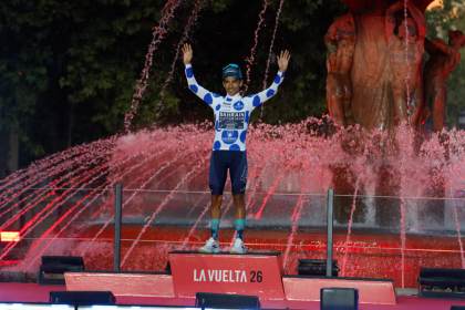 Buitrago, "orgulloso" de llevarse a casa el maillot de la montaña