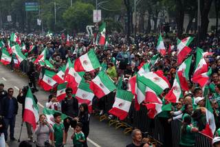 Entradas prohibitivas y televisión de pago, los mexicanos critican el "Mundial del lujo"