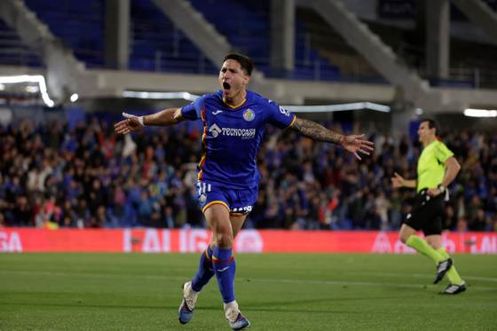 3-1. El Getafe se abona a Europa y compromete al Mallorca