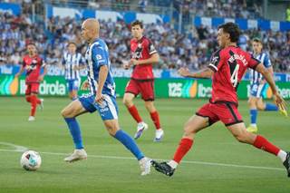 1-2. El Rayo remonta en Vitoria, pero no llega a puestos europeos