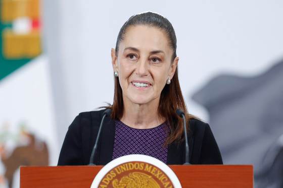 México envía un nuevo barco con ayuda para "aminorar el sufrimiento" del pueblo cubano