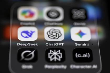 China llama a no "politizar la tecnología" tras el veto de EE.UU. a DeepSeek
