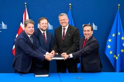 La UE y el Reino Unido firman el acuerdo sobre Gibraltar