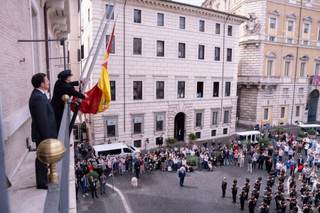 Albares inaugura en Roma la nueva sede de la embajada de España y una exposición de EFE