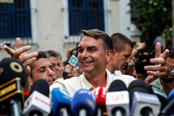 Flávio, el heredero de Jair Bolsonaro que se medirá a Lula en la segunda vuelta