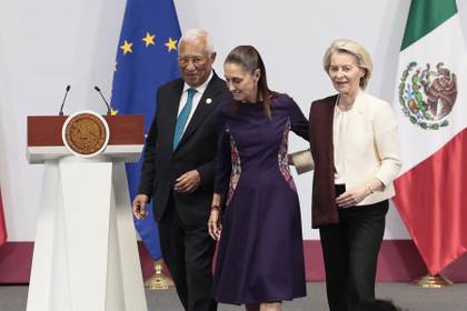 Sheinbaum celebra el "momento histórico" en la relación con la UE tras acuerdo comercial
