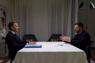 Macron se reúne con Zelenski en Nueva York y le promete apoyo de cara al invierno