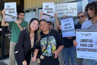 Familia de un mexicano detenido por ICE en Texas y en control policial exige transparencia