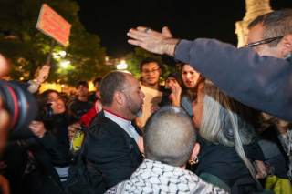Movimiento por la vivienda vuelve a acampar en Lisboa pese a amenaza de nuevos desalojos