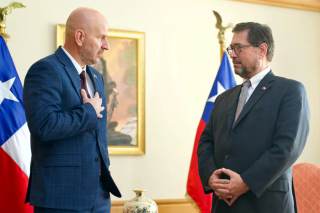 EE.UU no investigó en Chile protestas de 2019, dice embajador tras llamado de Cancillería
