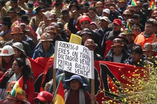 Rodrigo Paz cumple seis meses en Bolivia entre cambios económicos y resistencia sindical