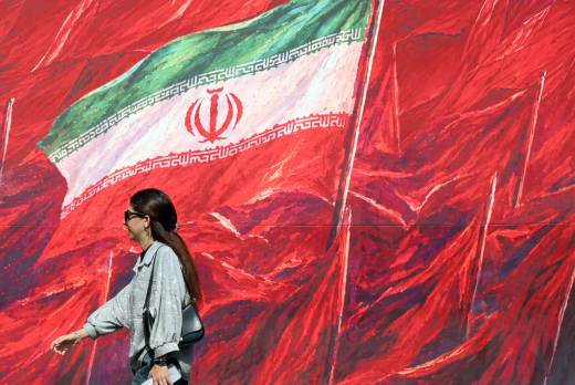 Los iraníes afrontan un laberinto para viajar tras las sanciones de EEUU a sus aerolíneas